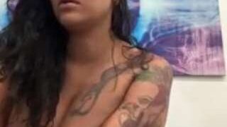 Red Rose La Cubana nude on cam for live porn chat