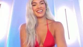 Shelynna, ? nude on cam for live porn chat