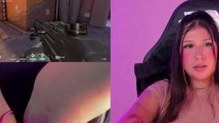 BellyRouse nude on cam for live porn chat