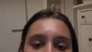 lily2201 nude on cam for live porn chat