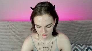 Mia-Schneider nude on cam for live porn chat