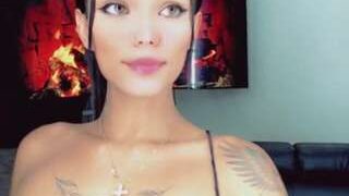 Miadanielaxx nude on cam for live porn chat