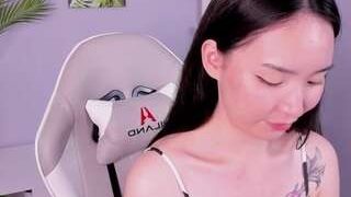 MollyRous nude on cam for live porn chat
