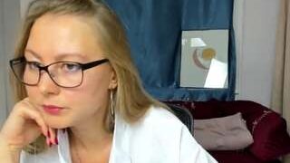 natali-lee nude on cam for live porn chat