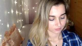 MilaMisY nude on cam for live porn chat