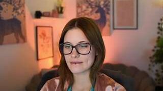 EllieShae nude on cam for live porn chat