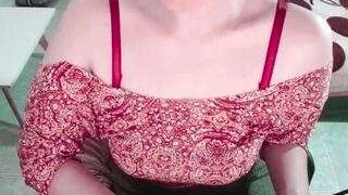 FELICITY NATALIA nude on cam for live porn chat