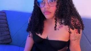 Ahlyaa nude on cam for live porn chat
