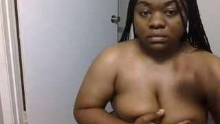 LoveNevaeh nude on cam for live porn chat