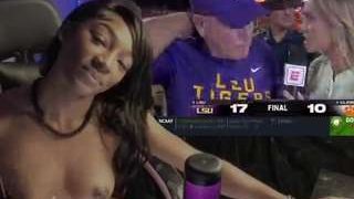 TheWolfeDen nude on cam for live porn chat