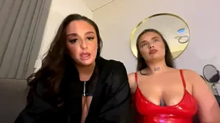 Playfulvixen25 nude webcam for live sex chat