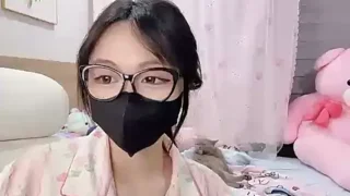 Yuyu-baobei nude webcam for live sex chat