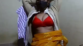 Shivani-Gupta nude webcam for live sex chat