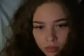 Marie_26 nude webcam for live sex chat