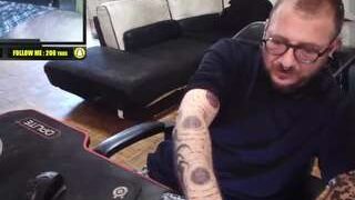 Leek nude on cam for live porn chat
